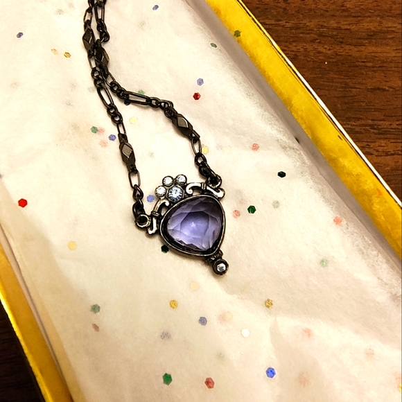 Vintage 1928 Blue & Black Dainty Necklace - Picture 4 of 7